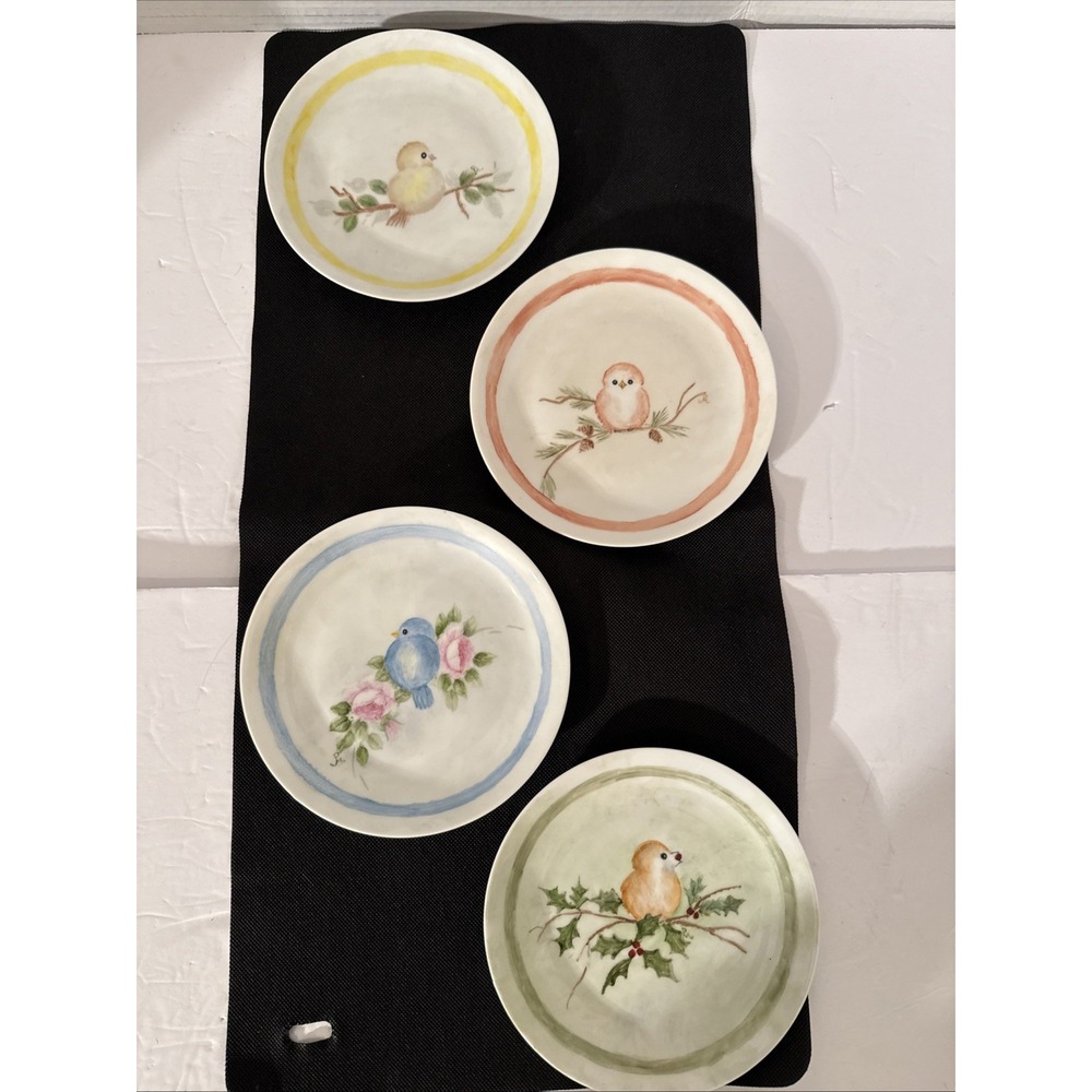 4 Vtg Hutschenreuther Selb Germany Bird Plates-Each A Different Color -6 7/8" D